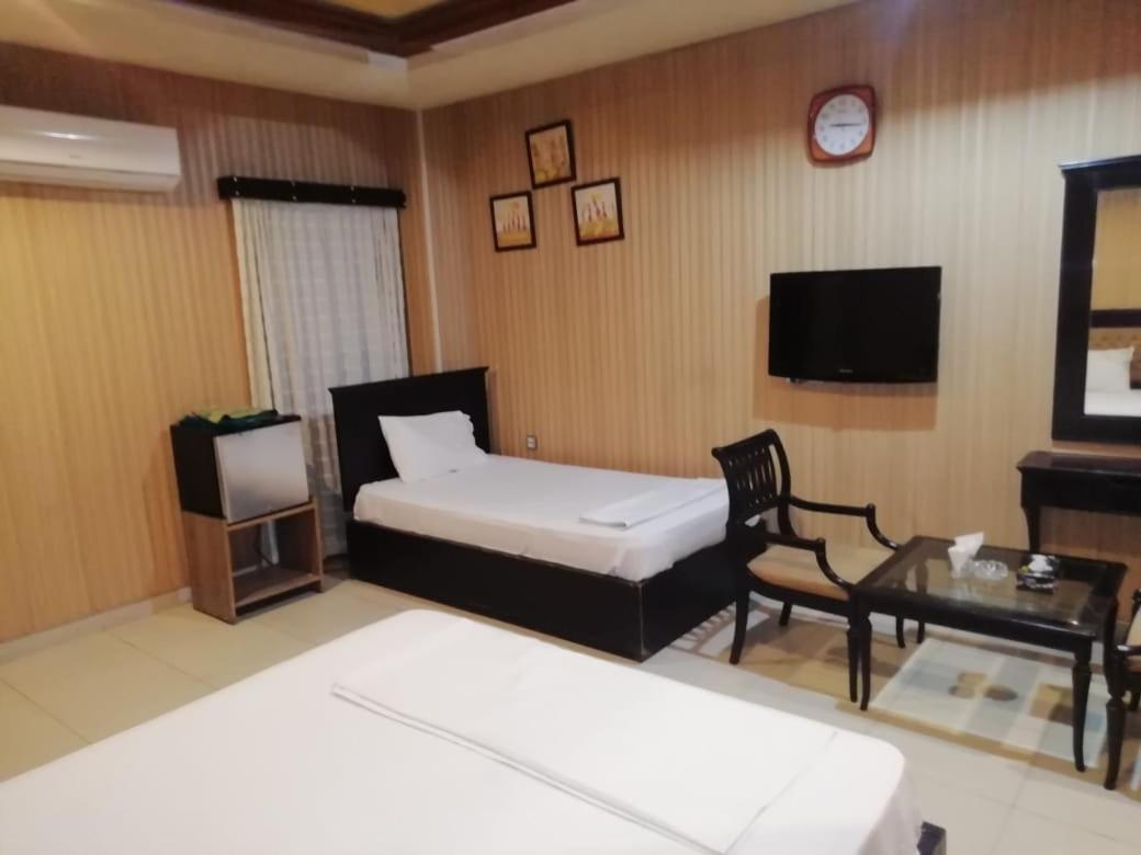 Silk Hotel Fajsalabad Zewnętrze zdjęcie